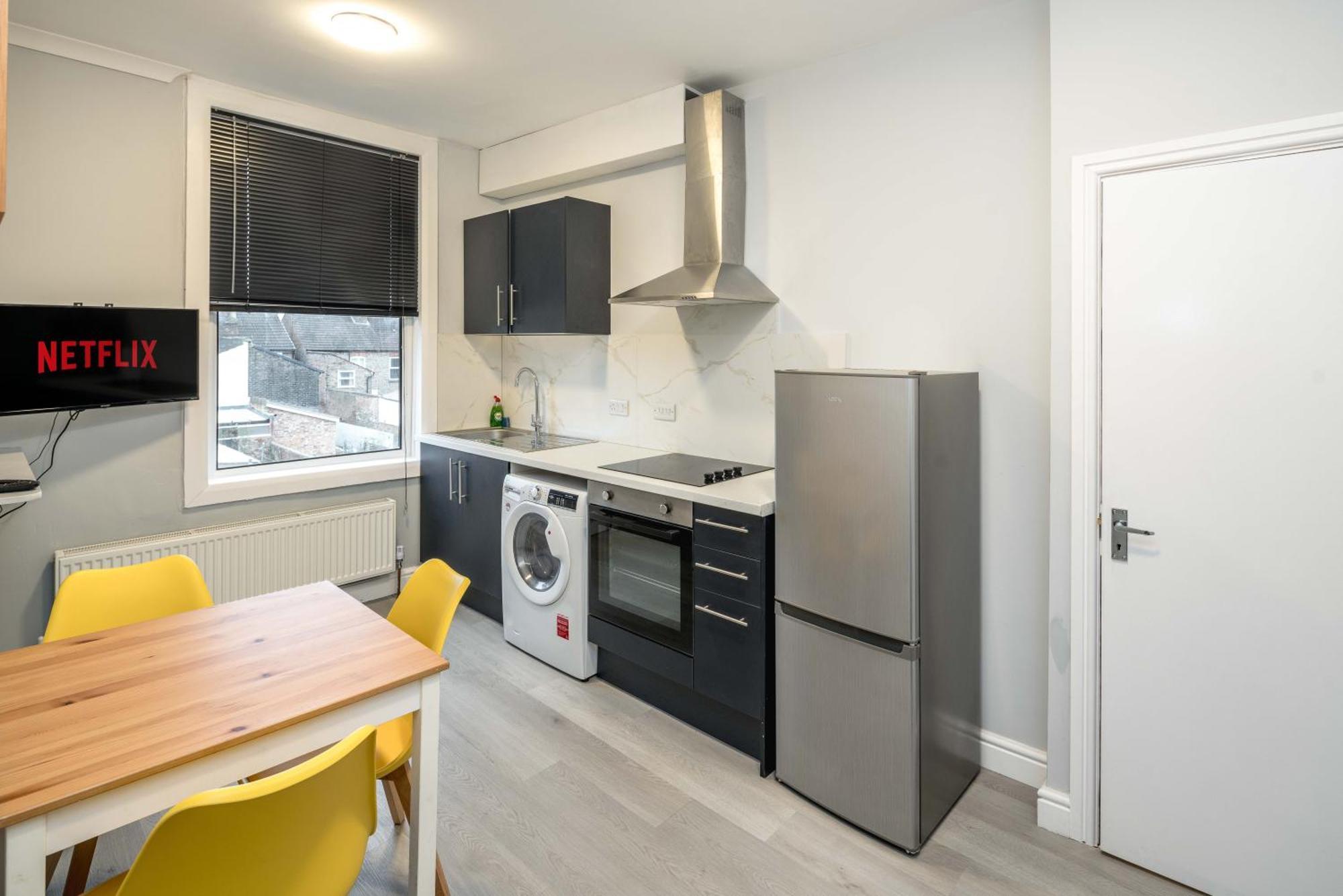 Free Parking, 2 Beds,Close To Train Station Bedford Exteriör bild